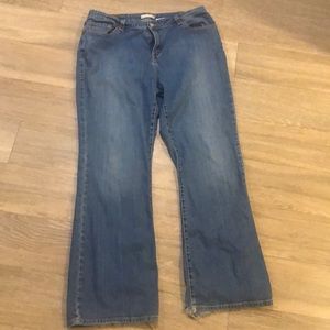 Levi’s bootcut 515s